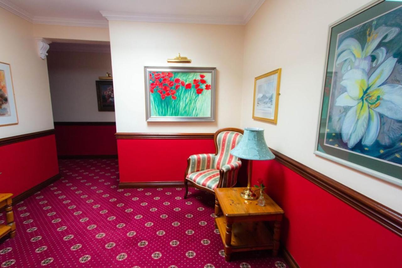 Kathleens Country House Lower Coolcorcoran Екстер'єр фото